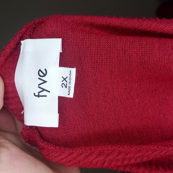 🍁 Fyve, red ,thin knit top, long sleeve,V neck sweater NWT. Size 2x - Picture 8 of 11